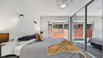 3 chambres, fer et planche Ă repasser, accĂšs Internet, draps fournis