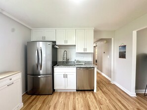 Fridge, microwave, oven, stovetop - Quiet 3-Bedroom Ranch Near Newport, Vineyards, & Beaches! (Middletown)