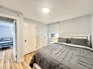 3 bedrooms, iron/ironing board, free WiFi, bed sheets - Quiet 3-Bedroom Ranch Near Newport, Vineyards, & Beaches! (Middletown)