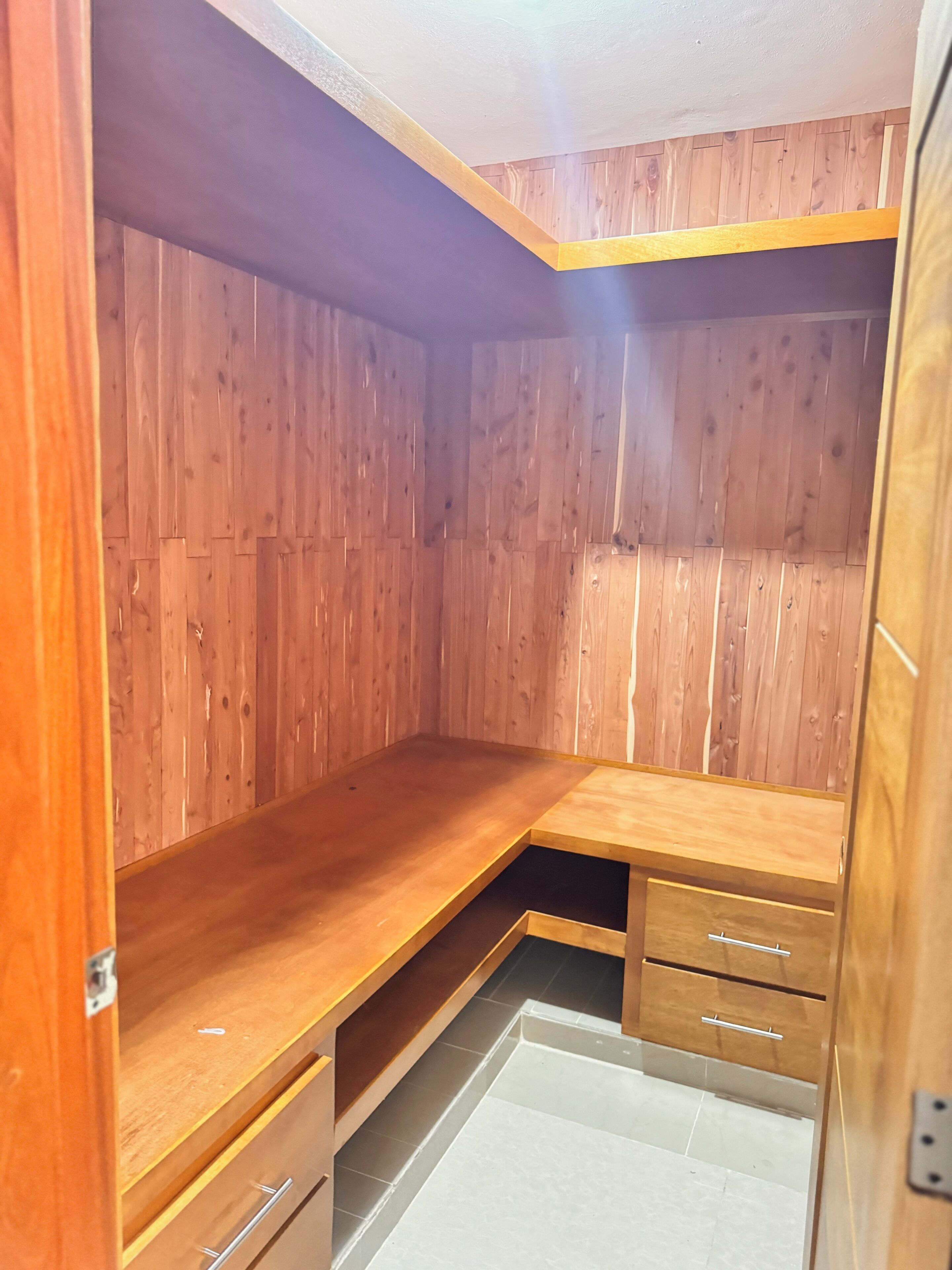 Apartment, 4 Bedrooms, Accessible, Smoking
