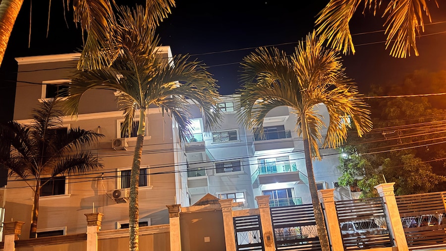 Enjoy Huge 4 Bedrooms, and 3 Bathrooms, 8 new Apartments