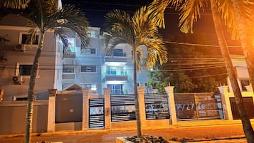 Apartment, 4 Bedrooms, Accessible, Smoking | Property grounds