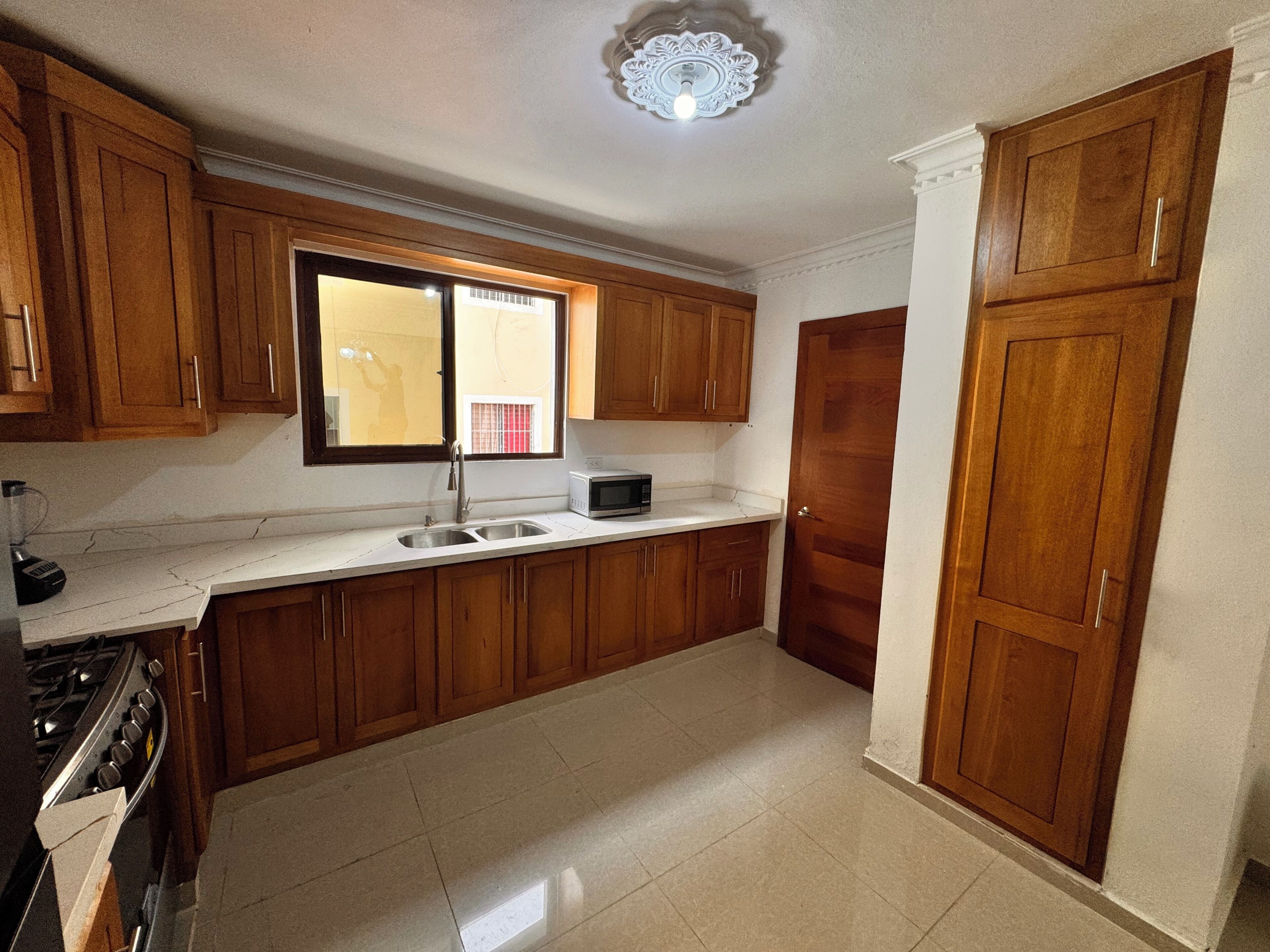 Apartment, 4 Bedrooms, Accessible, Smoking | Interior