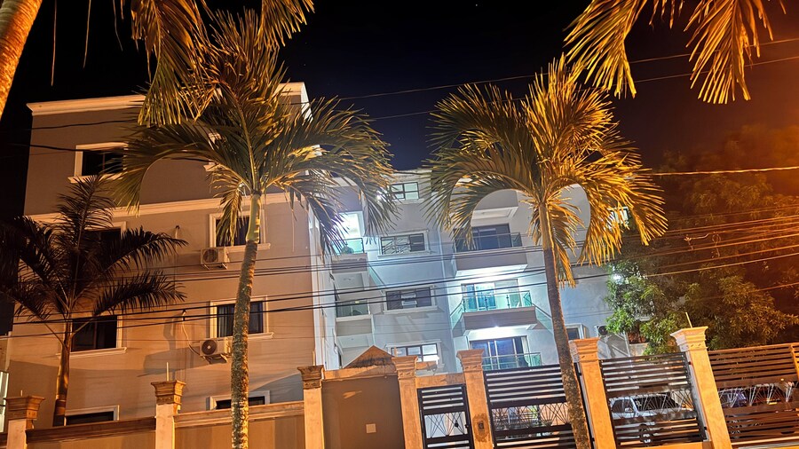 Enjoy Huge 4 Bedrooms, and 3 Bathrooms, 8 new Apartments