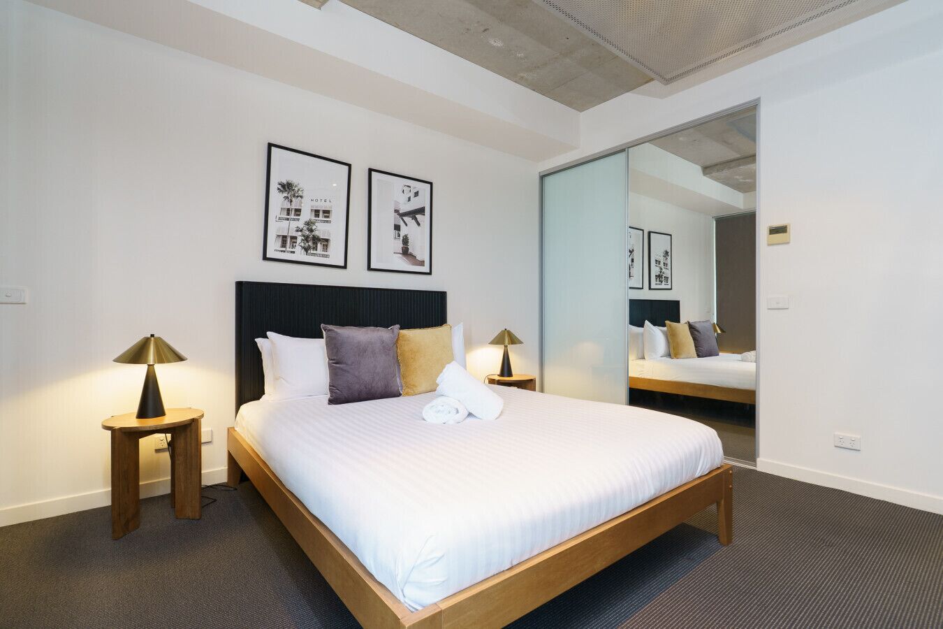 Fer et planche à repasser, Wi-Fi, draps fournis