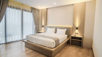 Meja kerja dan Wi-Fi gratis