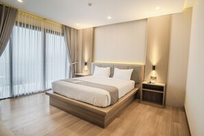 Kamar Double Eksekutif, pemandangan danau | Meja kerja dan Wi-Fi gratis