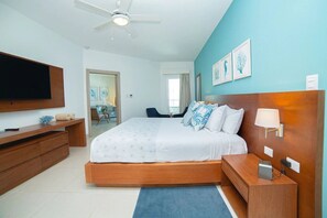 In-room safe, blackout curtains, iron/ironing board, bed sheets - Lifestyle (Cabarete)