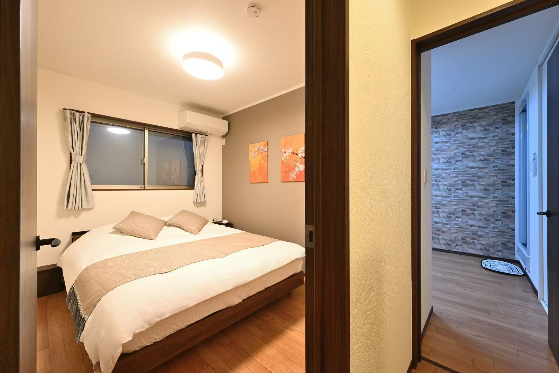 Silitysrauta/-lauta, internet, vuodevaatteet