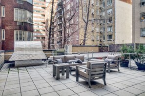 Terrace/patio - Blueground | Murray Hill, fitness center, nr Bryant Park (New York)