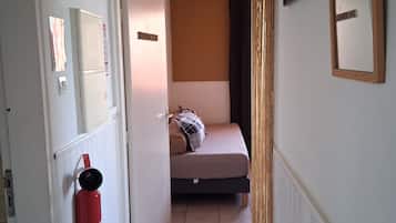 Chambre Classique, vue jardin | Intérieur