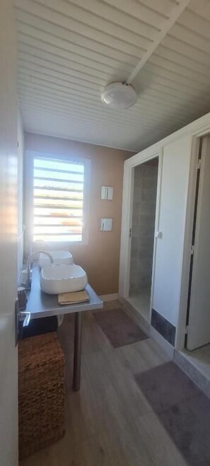 Doppelzimmer, Bergblick | Badezimmer