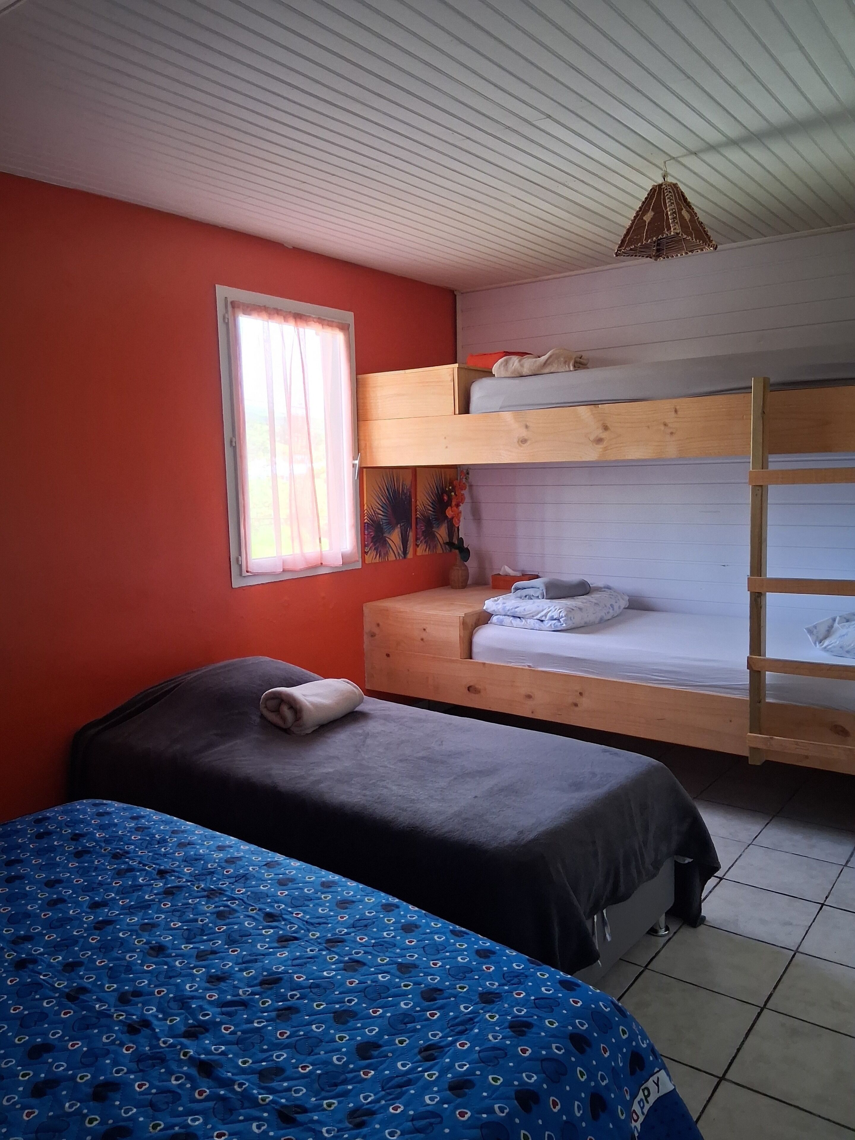 Vierbettzimmer, Bergblick | Kostenloses WLAN