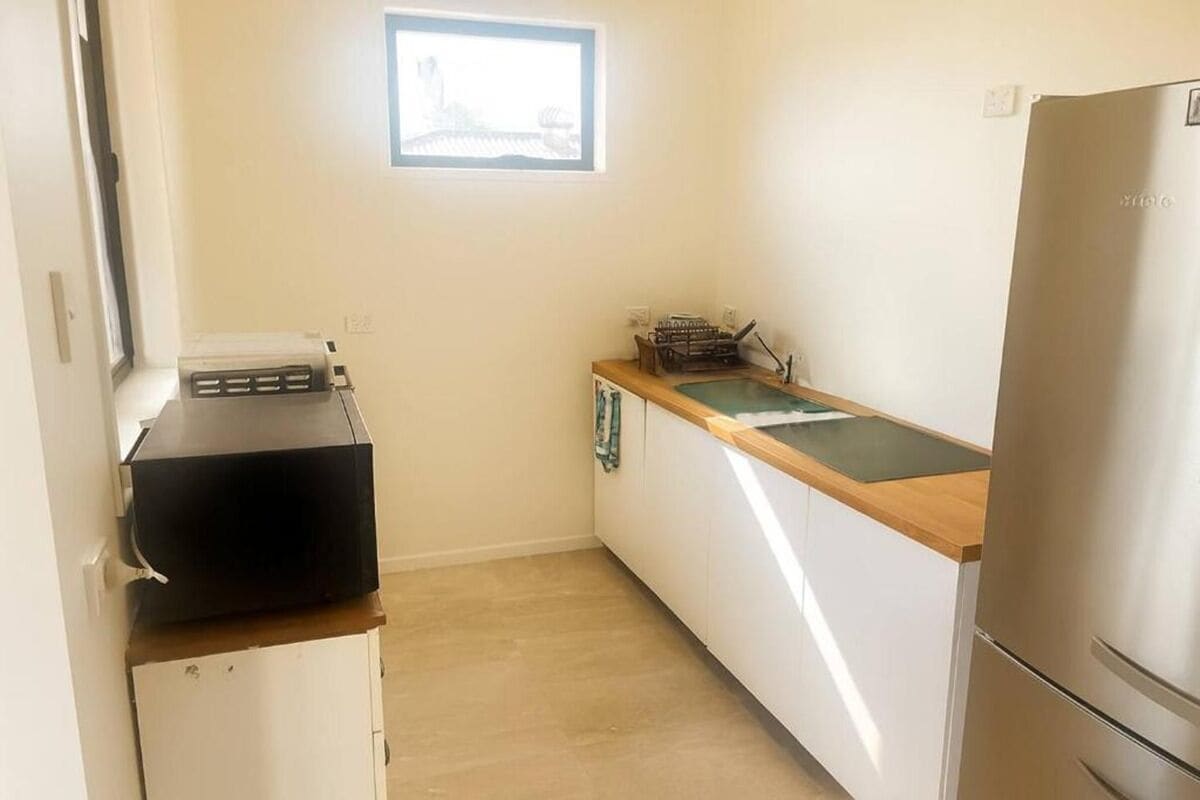 Fridge, microwave, dishwasher, electric kettle