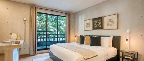 3 chambres, fer et planche à repasser, Wi-Fi, draps fournis