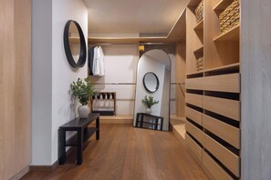 Interior - Architectural Condesa Home| Massive Rooftop w/ Gym (Mexico City)