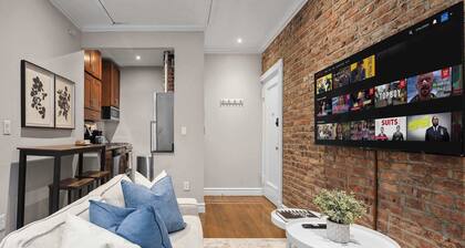 Spacious Midtown Retreat 2BR NYC Haven