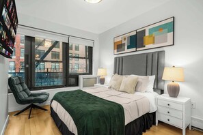 2 bedrooms, iron/ironing board, internet, bed sheets