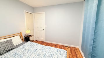 Internet, bed sheets