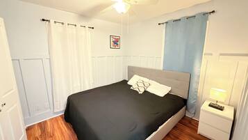 Internet, bed sheets