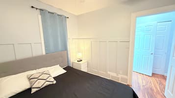 Internet, bed sheets