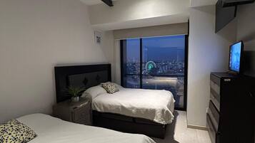 2 bedrooms, iron/ironing board, WiFi, bed sheets