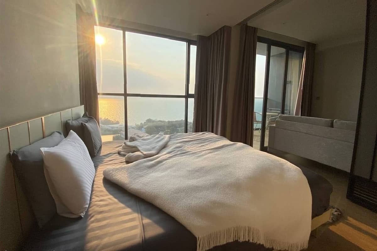 Apartment, 1 Bedroom, Accessible, Smoking | 2 bedrooms