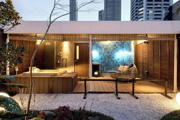 Exterior - KONJAKUSO Osaka Bentencho "OKUJO-TEIEN" Rooftop Garden (Osaka)