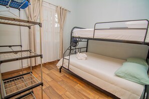 Wi-Fi gratuit, draps fournis