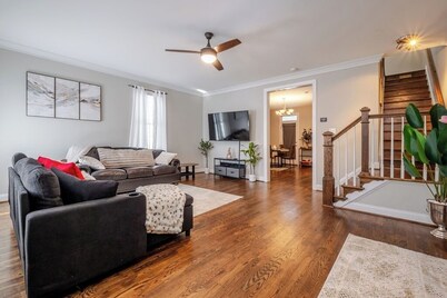 Cozy and spacious 3BR in the heart of VCU & Downtown