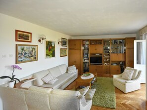 TV - Vacation home Lui by Interhome (Gradac)