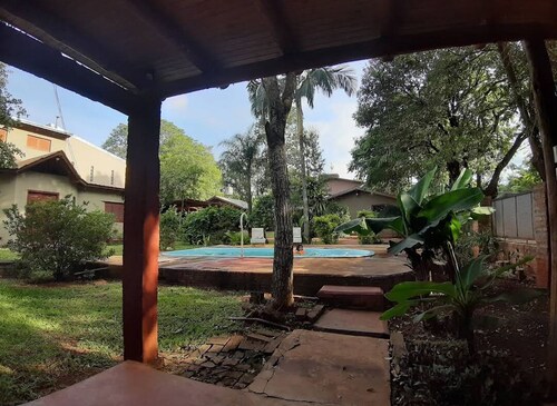 Tourism and relaxation : Patio + parking : Starlink : Air conditioning