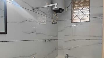 Superior Apartment | Bathroom