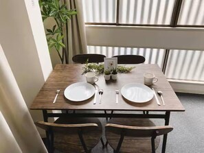 In-room dining - R Inn KISHINOSATO (Osaka)