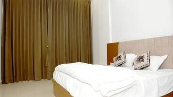 Rollaway beds, free WiFi, bed sheets