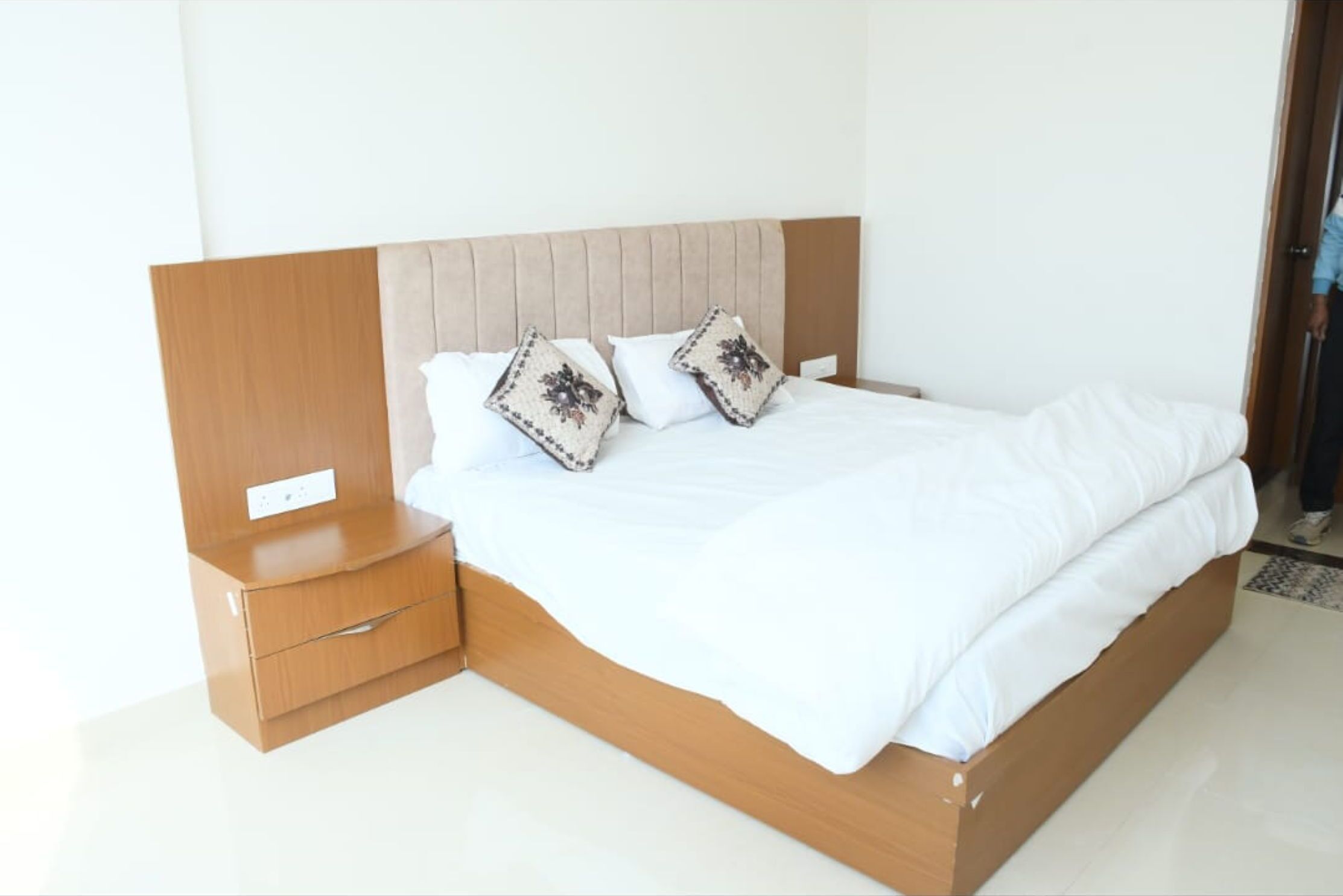 أسرّة قابلة للطي وواي فاي مجانًا وملاءات أسرّة