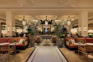 Exterior - Six Senses London (London)