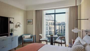 Deluxe Room | Premium bedding, down duvets, free minibar items, in-room safe
