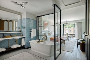 Suite junior | Ropa de cama de alta calidad y edredones de plumas