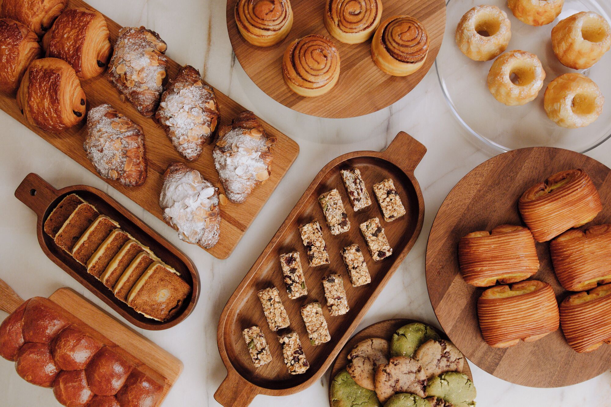 Sarapan lengkap setiap hari dengan biaya tambahan