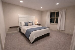 3 bedrooms, iron/ironing board, Internet, bed sheets