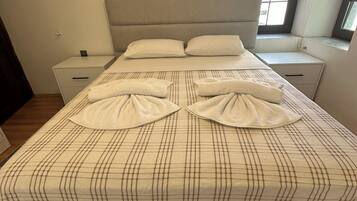 Family Suite, Beach View | Iron/ironing board, free WiFi