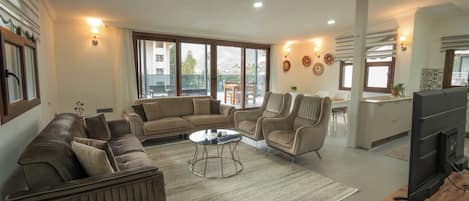 Luxury Penthouse, Multiple Beds, Kitchen, Beach View | Living area