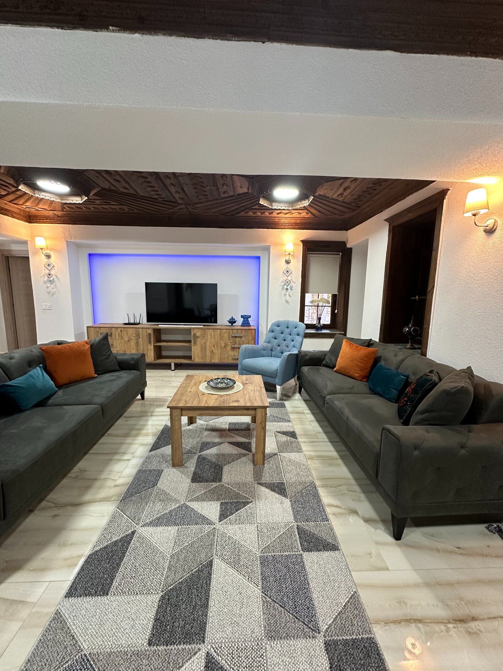 Executive Room, Multiple Beds, Non Smoking, Kitchen | Living area