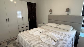 Familiesuite, strandutsikt | Strykejern/-brett og wi-fi (inkludert)