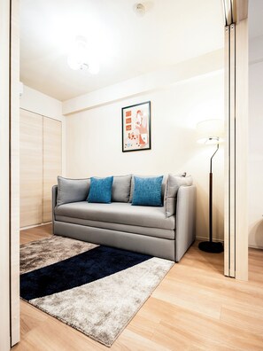 Executive Apartment | リビング エリア | テレビ、床暖房