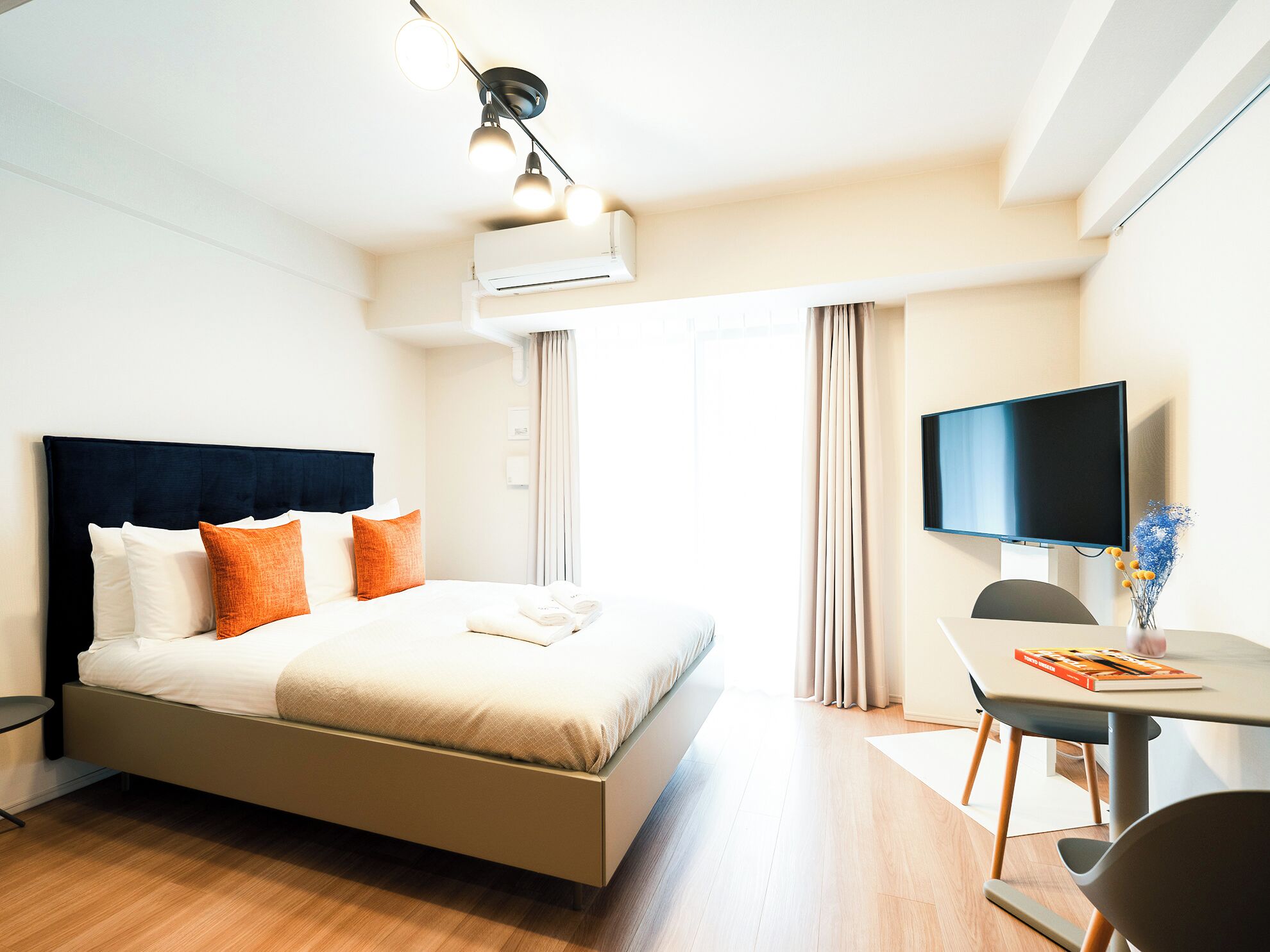 Executive Apartment | Laptop workspace, blackout drapes, soundproofing, iron/ironing board