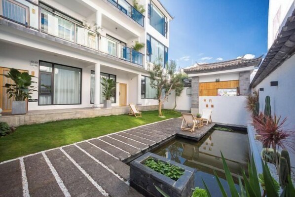 Garden - Dali Ancient City Bantian Homestay (Dali Ancient City Branch) (Dali)