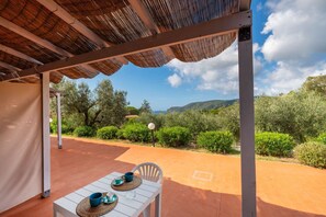 Outdoor dining - Elbamar Lacona 1 - Elbamar Lacona 1 - Monolocale Comfort (Capoliveri)