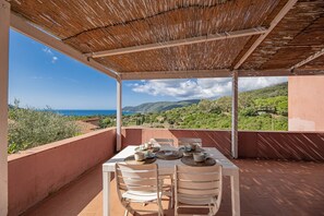 Outdoor dining - Elbamar Lacona 1 - Elbamar Lacona 1 - Bilocale 4 Relax Mare (Capoliveri)